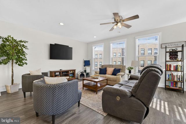 23043 SULLIVANS COVE SQ, Brambleton, VA 20148