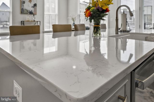 23043 SULLIVANS COVE SQ, Brambleton, VA 20148