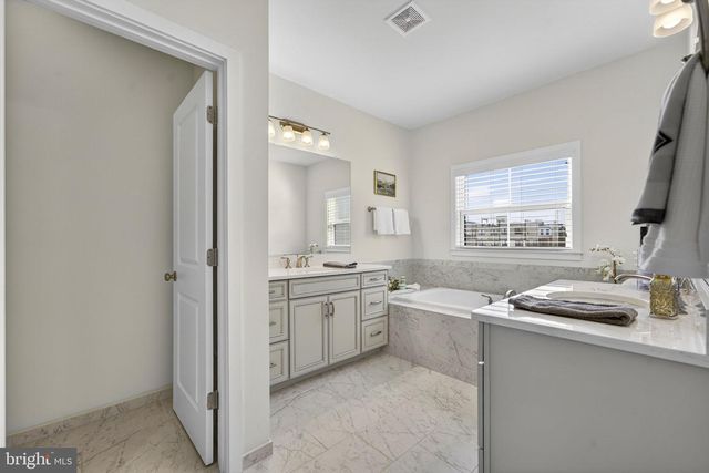 23043 SULLIVANS COVE SQ, Brambleton, VA 20148