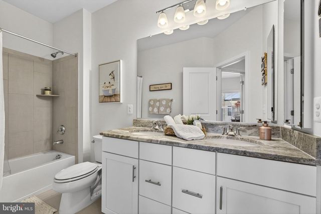 23043 SULLIVANS COVE SQ, Brambleton, VA 20148