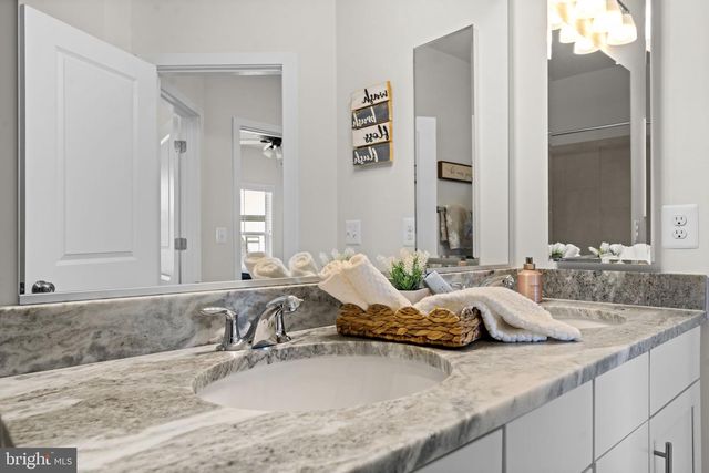 23043 SULLIVANS COVE SQ, Brambleton, VA 20148