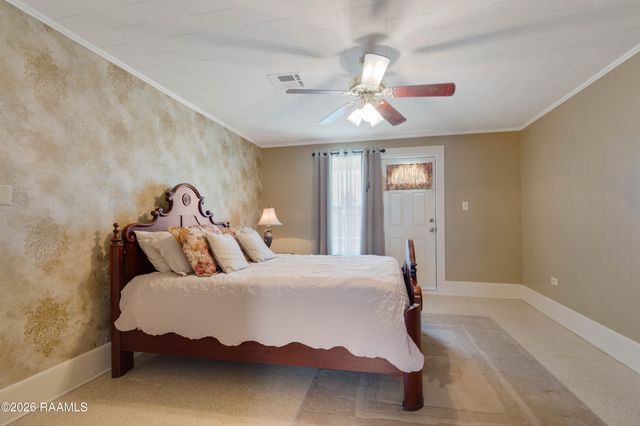111 S Poydras Street, Breaux Bridge, LA 70517