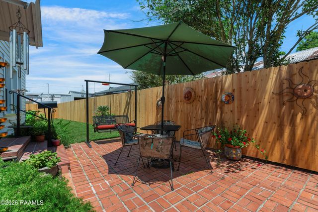 111 S Poydras Street, Breaux Bridge, LA 70517