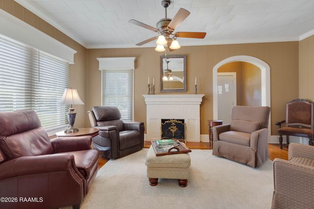 111 S Poydras Street, Breaux Bridge, LA 70517