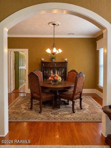 111 S Poydras Street, Breaux Bridge, LA 70517