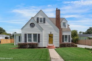 111 S Poydras Street, Breaux Bridge, LA 70517