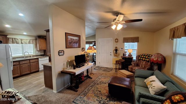 6960 W Peoria Avenue 68, Peoria, AZ 85345