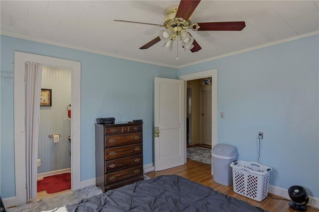 4585 Oak Ridge Drive, Winston-salem, NC 27105