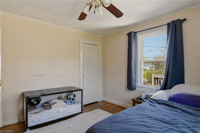 4585 Oak Ridge Drive, Winston-salem, NC 27105