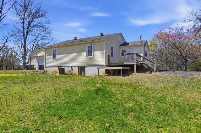 4585 Oak Ridge Drive, Winston-salem, NC 27105