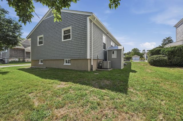2228 Acushnet Ave, New Bedford, MA 02745