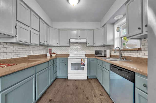 1007 Kay Lynn Street, Mansfield, TX 76063