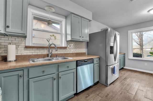 1007 Kay Lynn Street, Mansfield, TX 76063