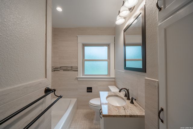 106 Brightwood Pl, San Antonio, TX 78209