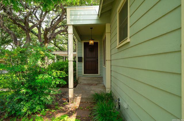 106 Brightwood Pl, San Antonio, TX 78209