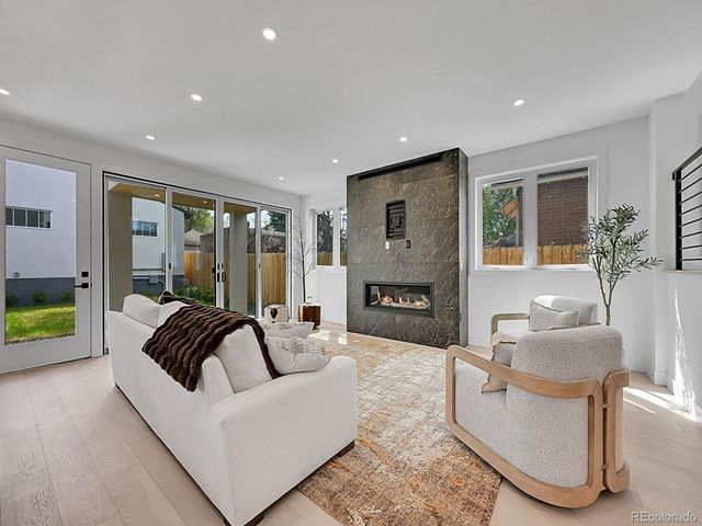 300 S Franklin Street, Denver, CO 80209