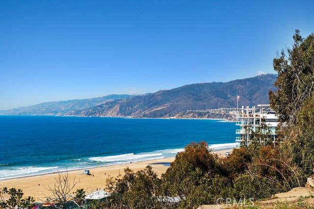 515 San Vicente D, Santa Monica, CA 90402