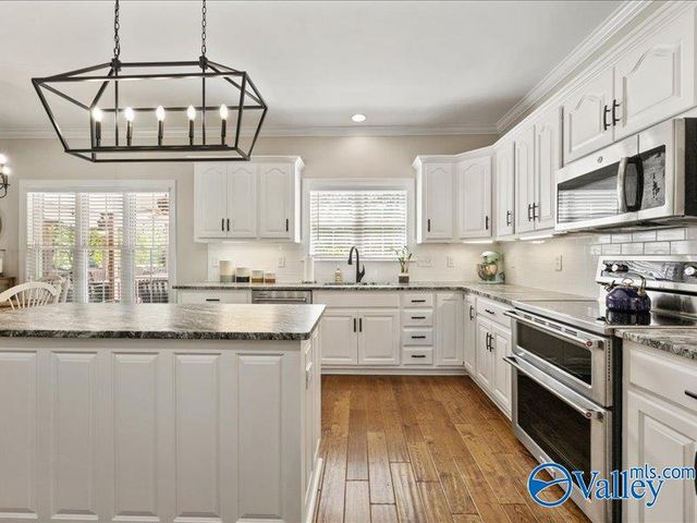 2704 Deford Mill Road SE, Owens Cross Roads, AL 35763