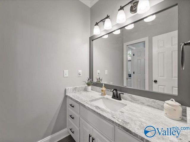 2704 Deford Mill Road SE, Owens Cross Roads, AL 35763