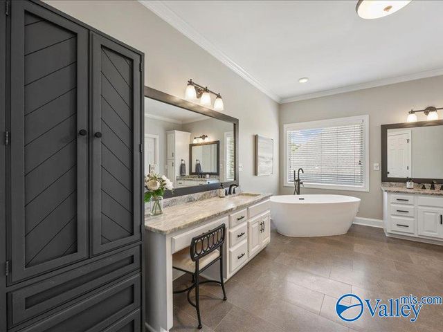 2704 Deford Mill Road SE, Owens Cross Roads, AL 35763