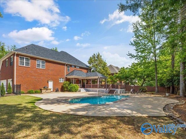 2704 Deford Mill Road SE, Owens Cross Roads, AL 35763