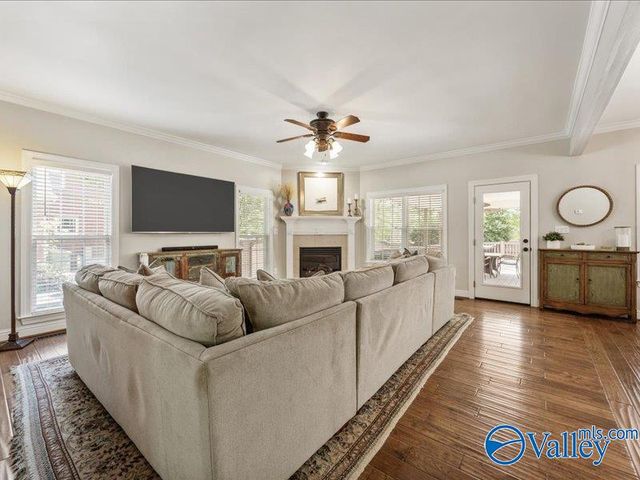 2704 Deford Mill Road SE, Owens Cross Roads, AL 35763