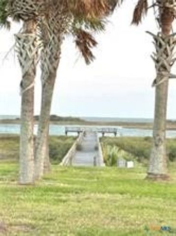 286 Blanc Court, Port O'connor, TX 77982