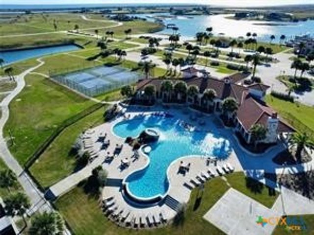286 Blanc Court, Port O'connor, TX 77982