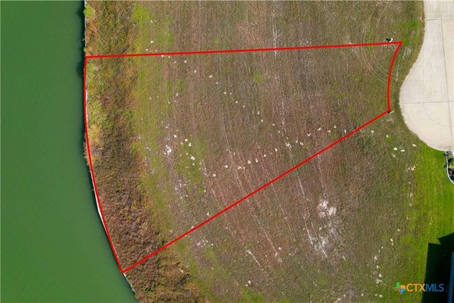 286 Blanc Court, Port O'connor, TX 77982