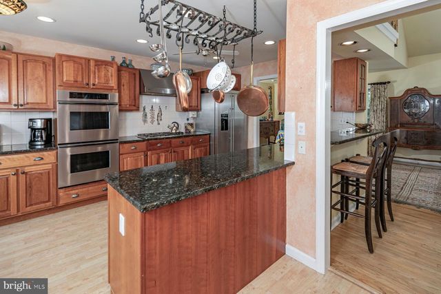 279 RIVER RD, Belle Mead, NJ 08502