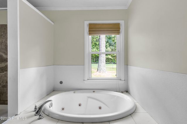 435 Sanders Lane, New Bern, NC 28562