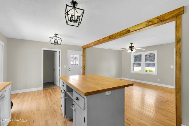 435 Sanders Lane, New Bern, NC 28562