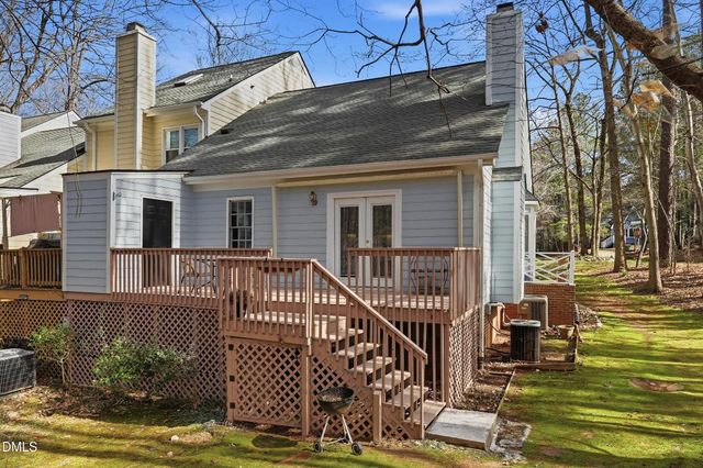 101 Hedgerow Court, Cary, NC 27513