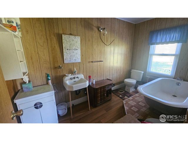 1364 Red Bluff Rd, Livermore, CO 80536