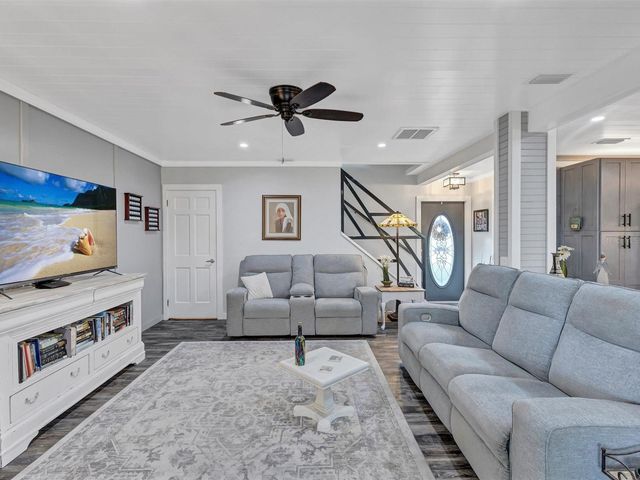 7581 CUMBERLAND ROAD 7, Seminole, FL 33777