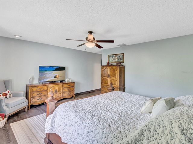 7581 CUMBERLAND ROAD 7, Seminole, FL 33777