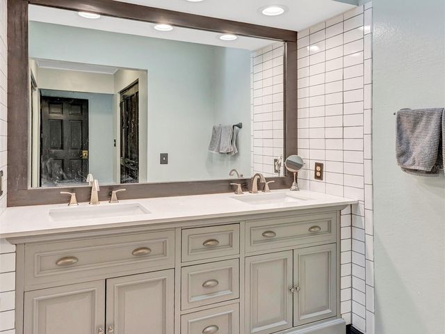 7581 CUMBERLAND ROAD 7, Seminole, FL 33777