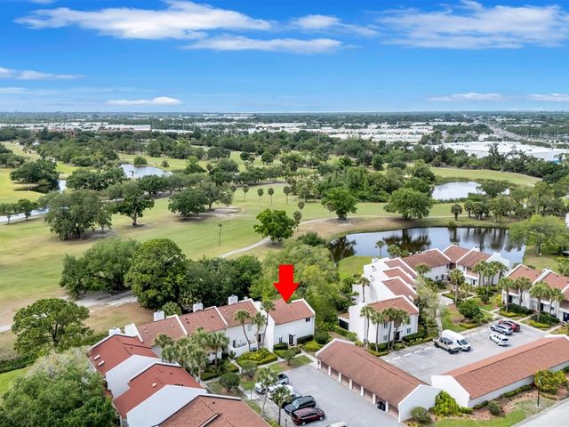 7581 CUMBERLAND ROAD 7, Seminole, FL 33777