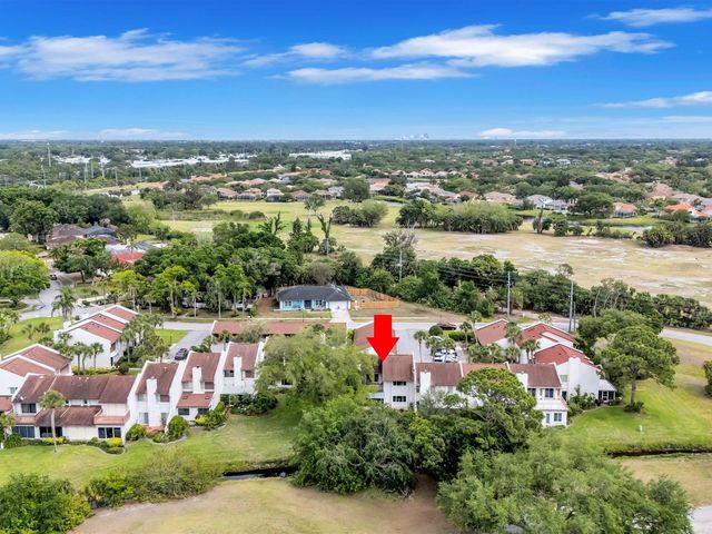 7581 CUMBERLAND ROAD 7, Seminole, FL 33777