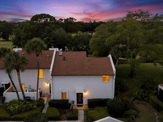 7581 CUMBERLAND ROAD 7, Seminole, FL 33777