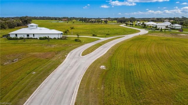 22820 Yellow Button LN, Alva, FL 33920
