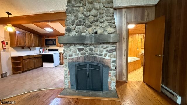 54 Horseshoe Dr, Jefferson Twp., NJ 07438
