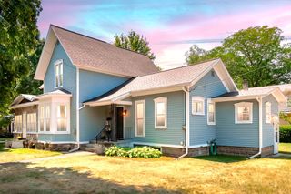 120 Hicks Street, Plainwell City, MI 49080