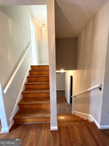 210 Davis Estates Road, Athens, GA 30606