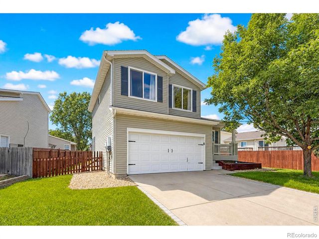 1104 Fall River Circle, Longmont, CO 80504