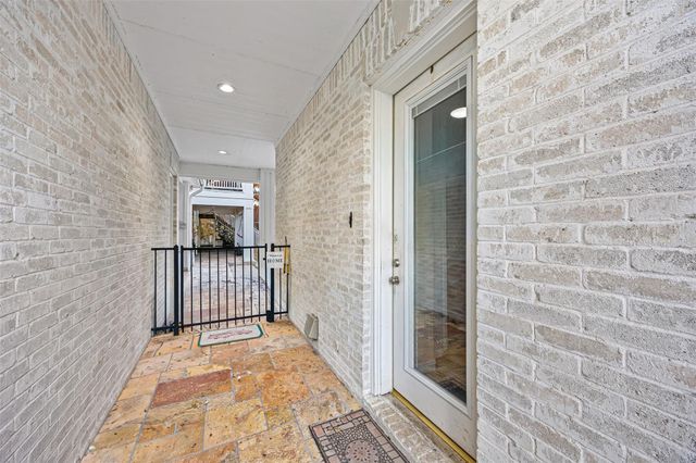 3015 River Forest Dr, Richmond, TX 77406