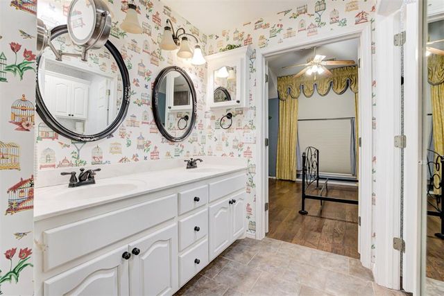 507 N Hogan Avenue, Guthrie, OK 73044