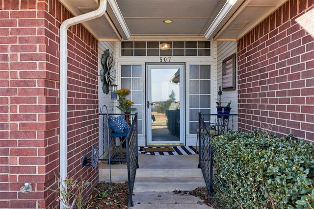 507 N Hogan Avenue, Guthrie, OK 73044
