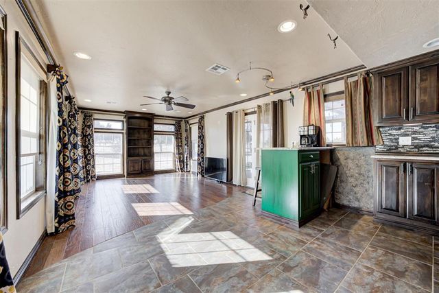 507 N Hogan Avenue, Guthrie, OK 73044