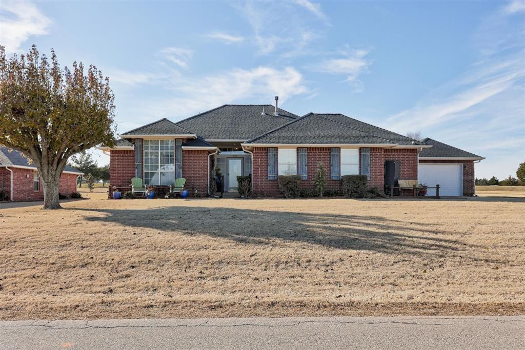 507 N Hogan Avenue, Guthrie, OK 73044